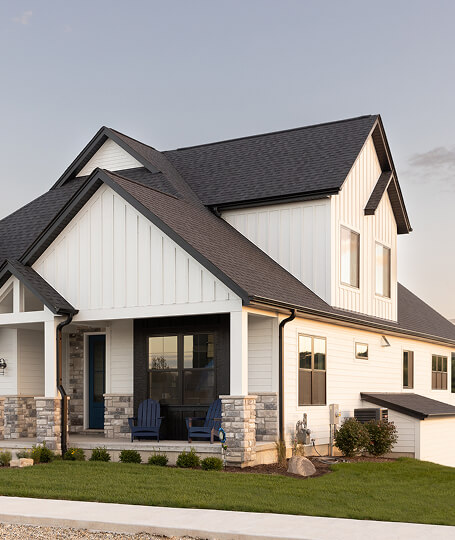 Modern farmhouse asphalt shingle roof